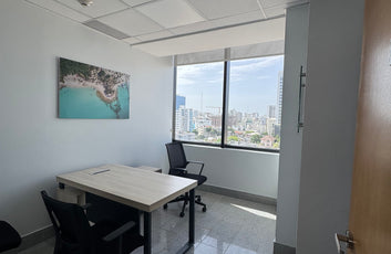 Oficina alquiler Corporativo 2010 Piantini Santo Domingo 502-9