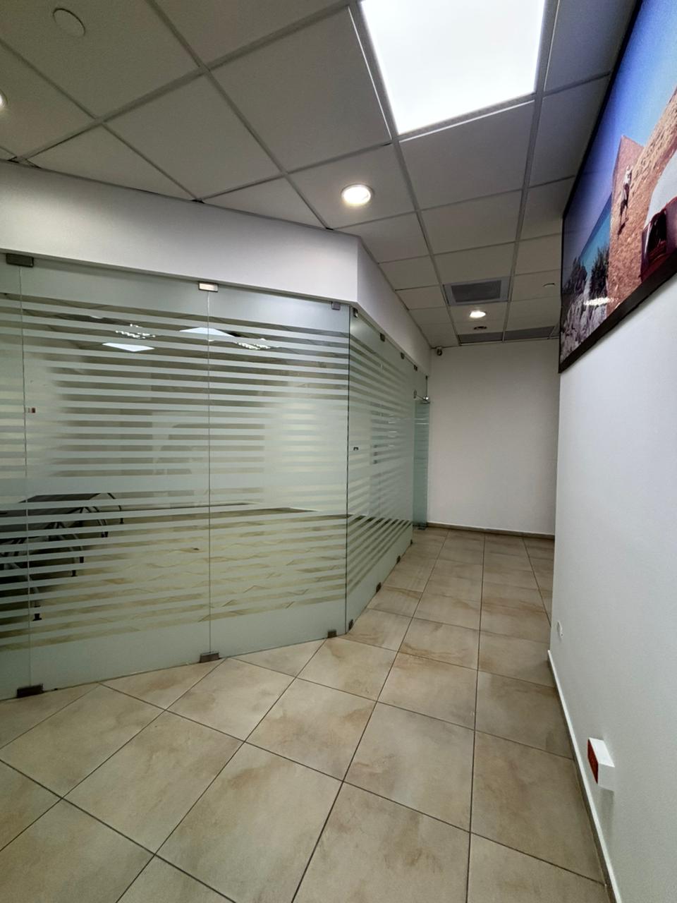Oficina corporativa venta alquiler Piantini Acropolis Santo Domingo